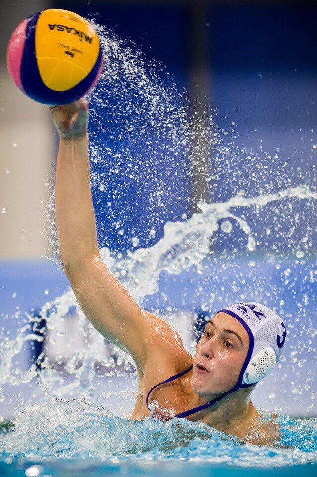 Nexar water polo action